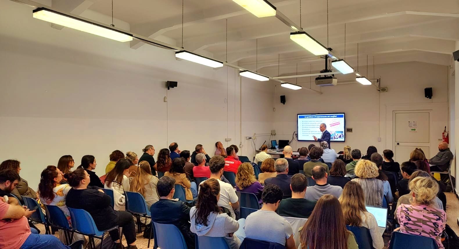 Loano, 3 marzo 2025 – Docenti e studenti insieme per una comunicazione autentica all’Istituto Falcone Un pomeriggio di dialogo e confronto all’Istituto Falcone di Loano: il 3 marzo 2025, dalle 14:30 alle 17:30, docenti e studenti si incontreranno per il quarto appuntamento del percorso formativo…