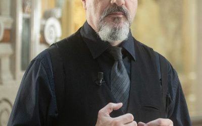 Carlo Lucarelli chiude “Sa(n)remo Lettori”: il maestro del noir a Villa Nobel