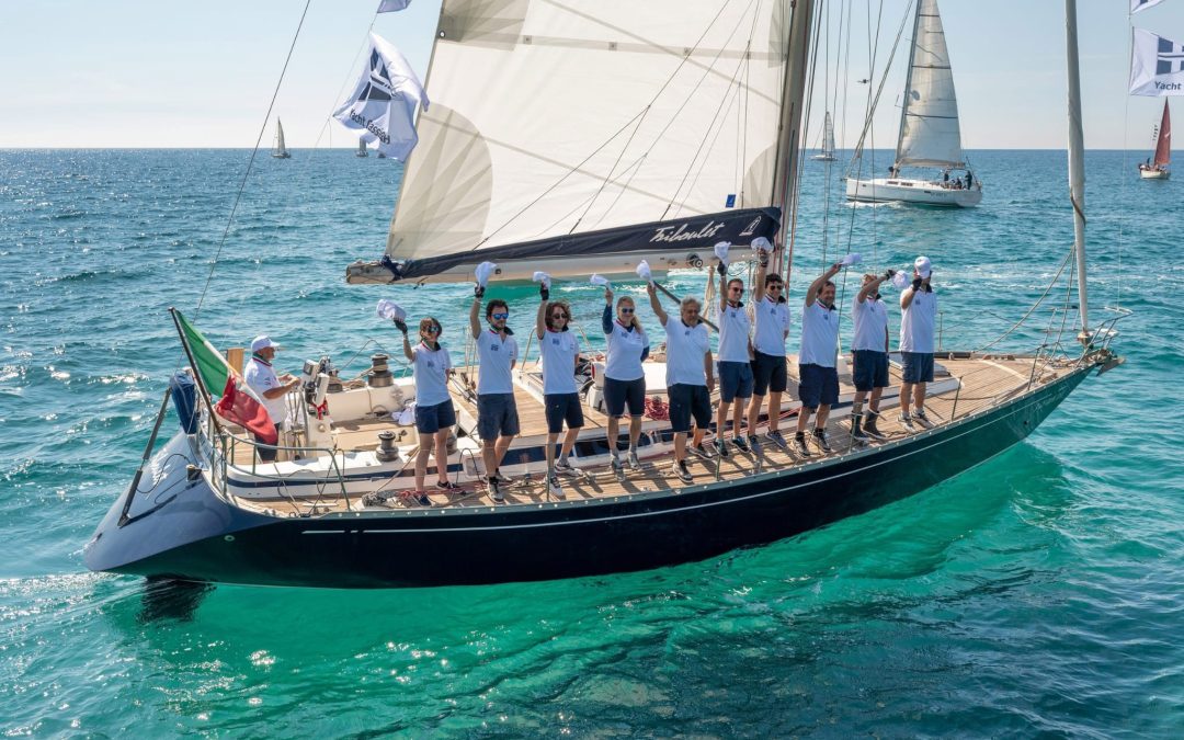 “Flotta del Bene” di Yacht Classic RH brilla al Centenario CNAM di Alassio, unendo sport e solidarietà